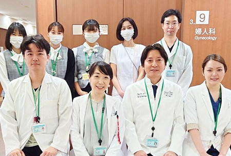 女性腫瘍センター・婦人科 外来スタッフの集合写真